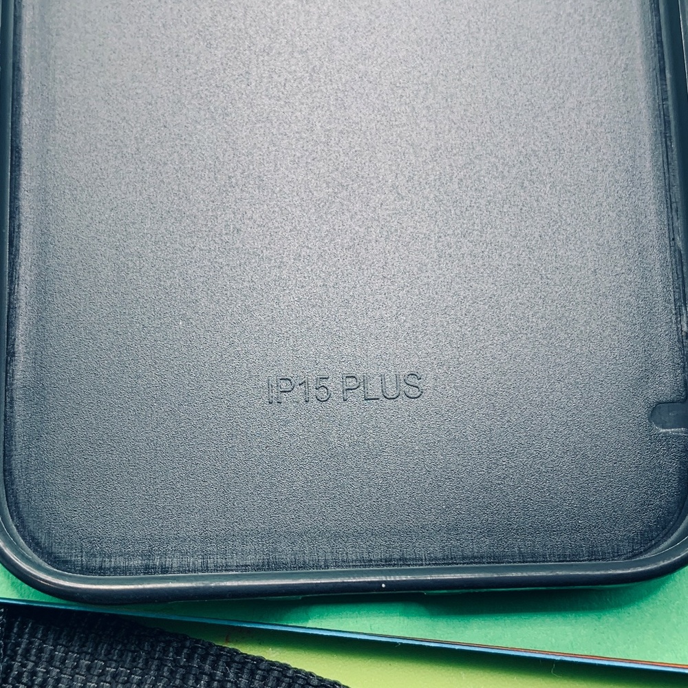 IPhone Cases - Picture 4 of 10